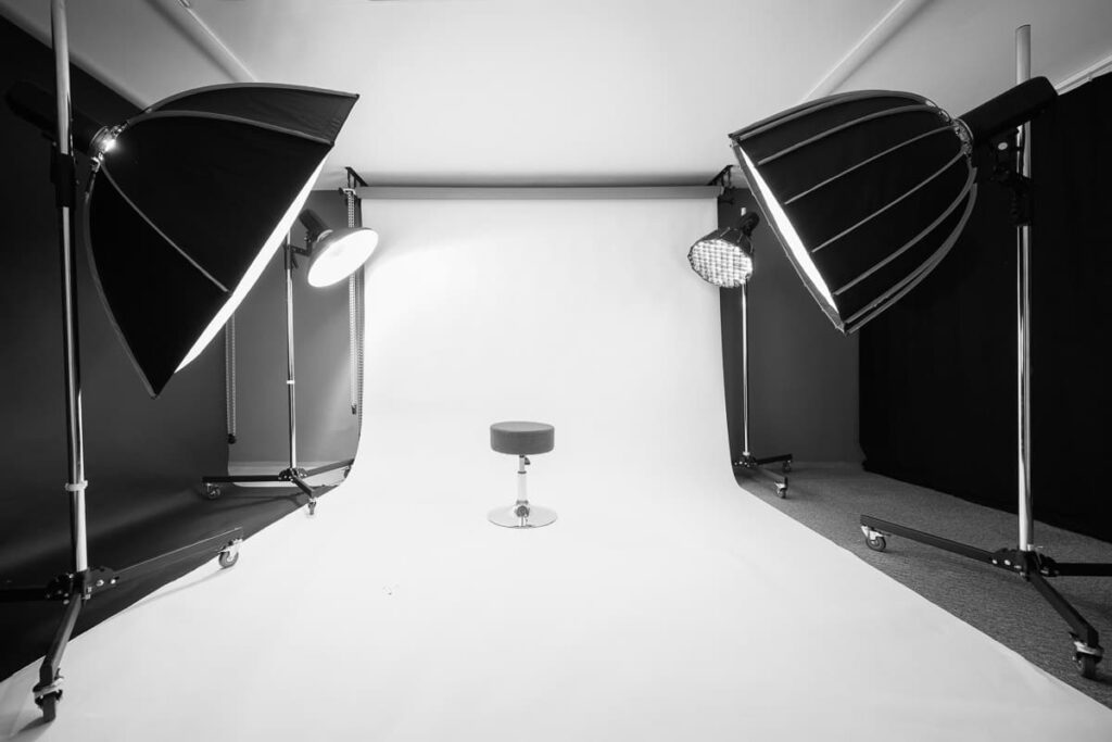 Fotograf Donauwörth im modernen Fotostudio – professionelle Portrait- und Passbild-Aufnahmen