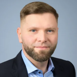 Sympathisches und professionelles Bewerbungsfoto mit natürlichem Gesichtsausdruck